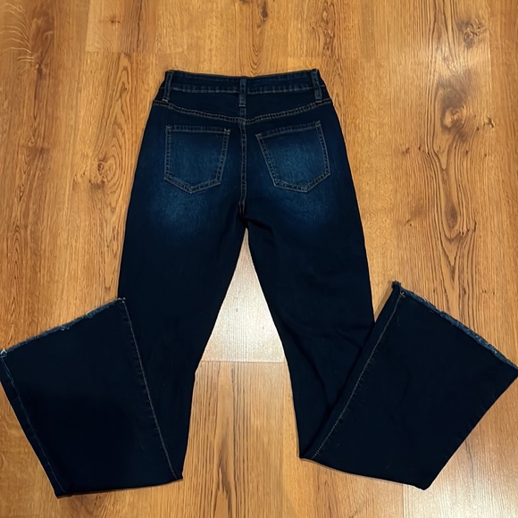 YMI Jeans - Picture 5 of 8